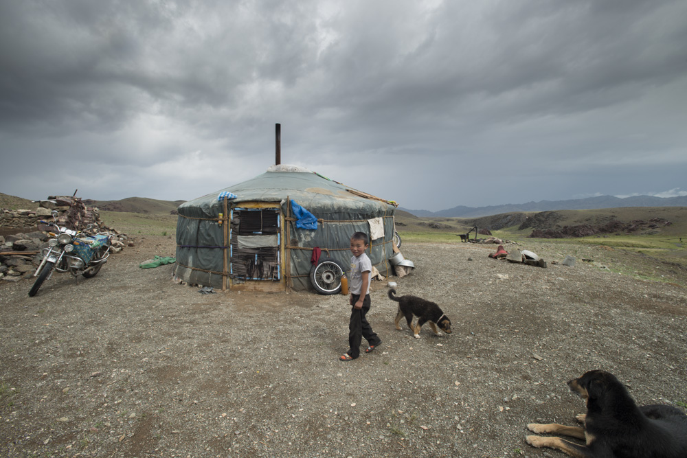 Nomadic Children Mongolia, Mongolian Nomads by Sven Zellner